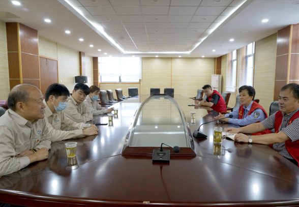 蓝天热电党支部牵手新苏社区“俯首共为民”